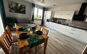 Urban Green Września,Przytulny apartament z parkingiem